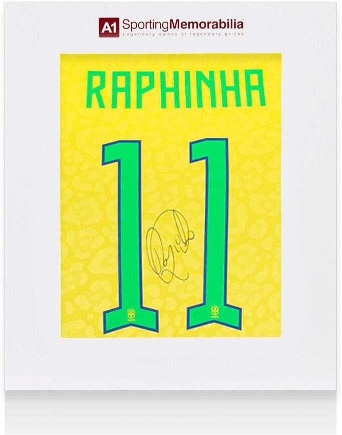 Raphinha potpisala Brazilska košulja: dom, 2022-23 - DER -TOBUB BOUBOGR DERSEY - Autografirani nogometni dresovi
