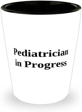 Čaša pedijatar u tijeku, keramička čaša za pedijatra, jedinstvena ideja za pedijatra